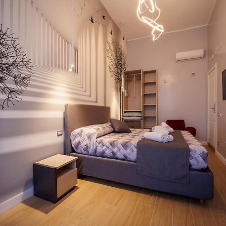 نابولي Maria Maruzzella B&B Luxury Suites المظهر الخارجي الصورة