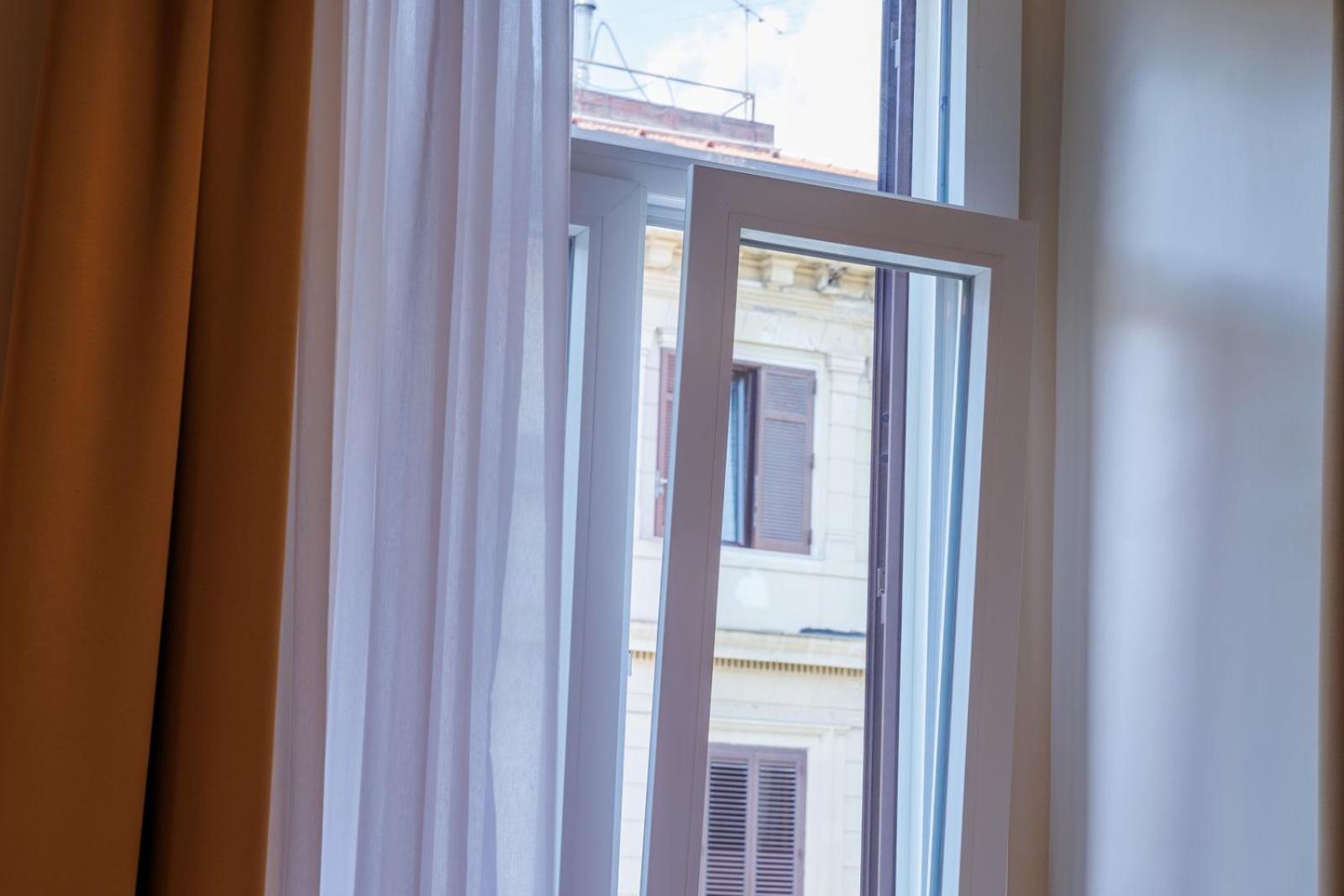 نابولي Maria Maruzzella B&B Luxury Suites المظهر الخارجي الصورة
