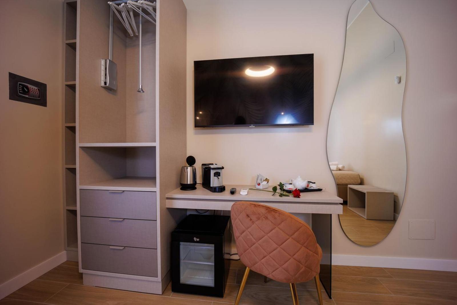 نابولي Maria Maruzzella B&B Luxury Suites المظهر الخارجي الصورة